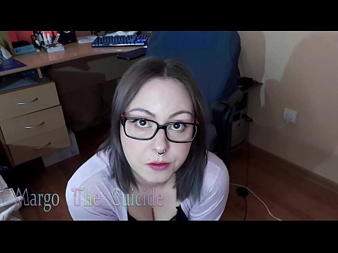 ❤️ Moza sexy con lentes chupa un consolador profundamente ante a cámara ❤️ Vídeo porno en % gl.bitcoinex.top % ❤